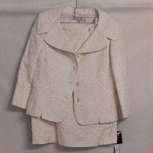 Tahari Elegant Cream Women's Jacket & Skirt Set Size 6